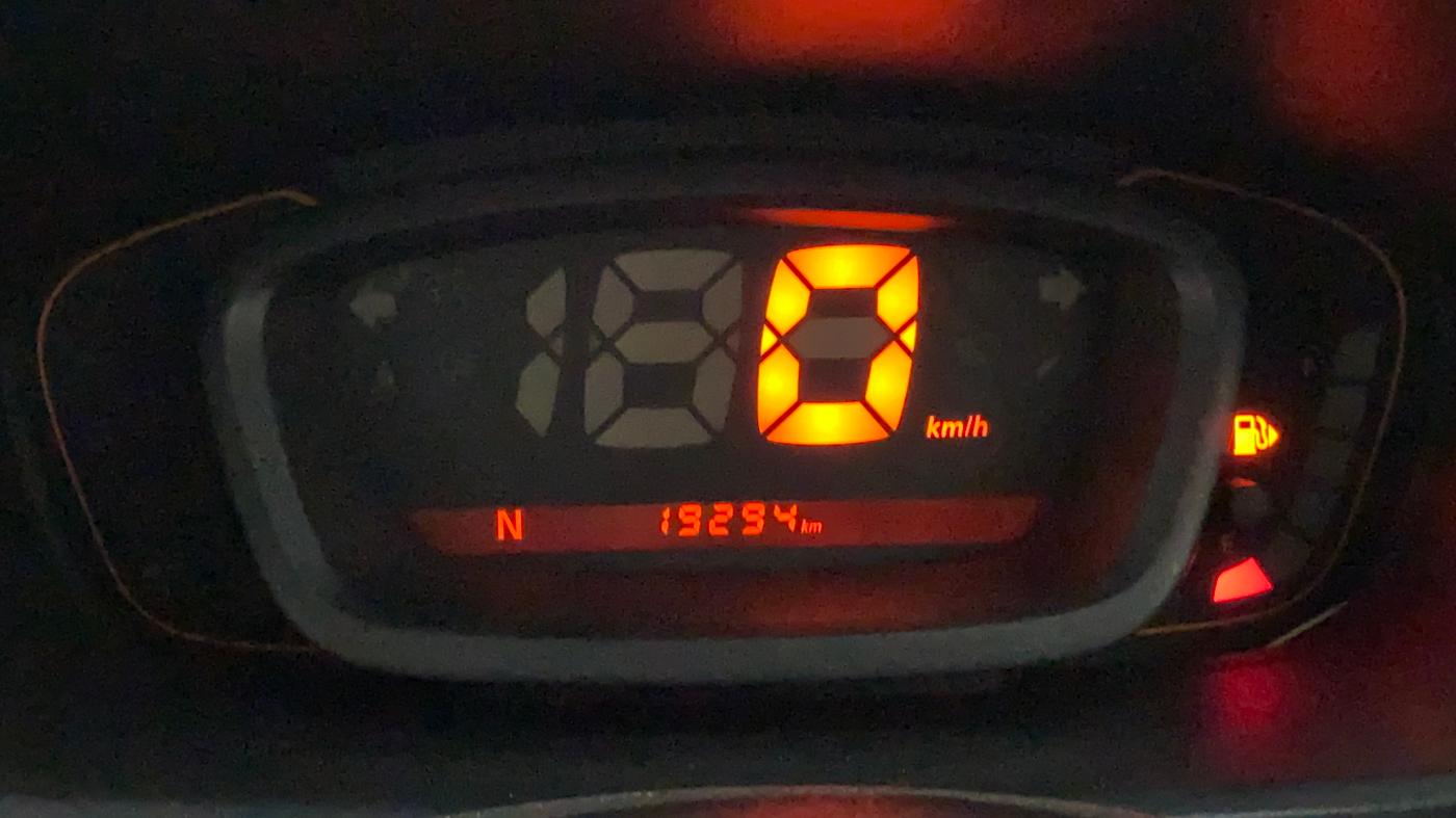 2018 Renault Kwid 1.0 RXT Opt AT, Petrol, Automatic, 19,503 km, Odometer Image