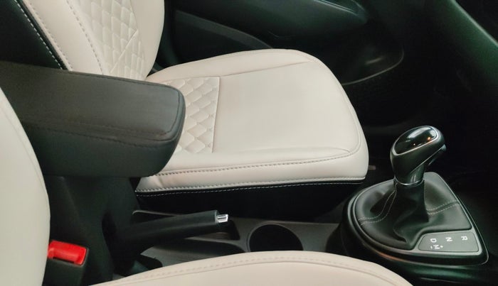 2023 Hyundai EXTER SX(O) CONNECT 1.2 AMT DUAL TONE, Petrol, Automatic, 20,275 km, Gear Lever