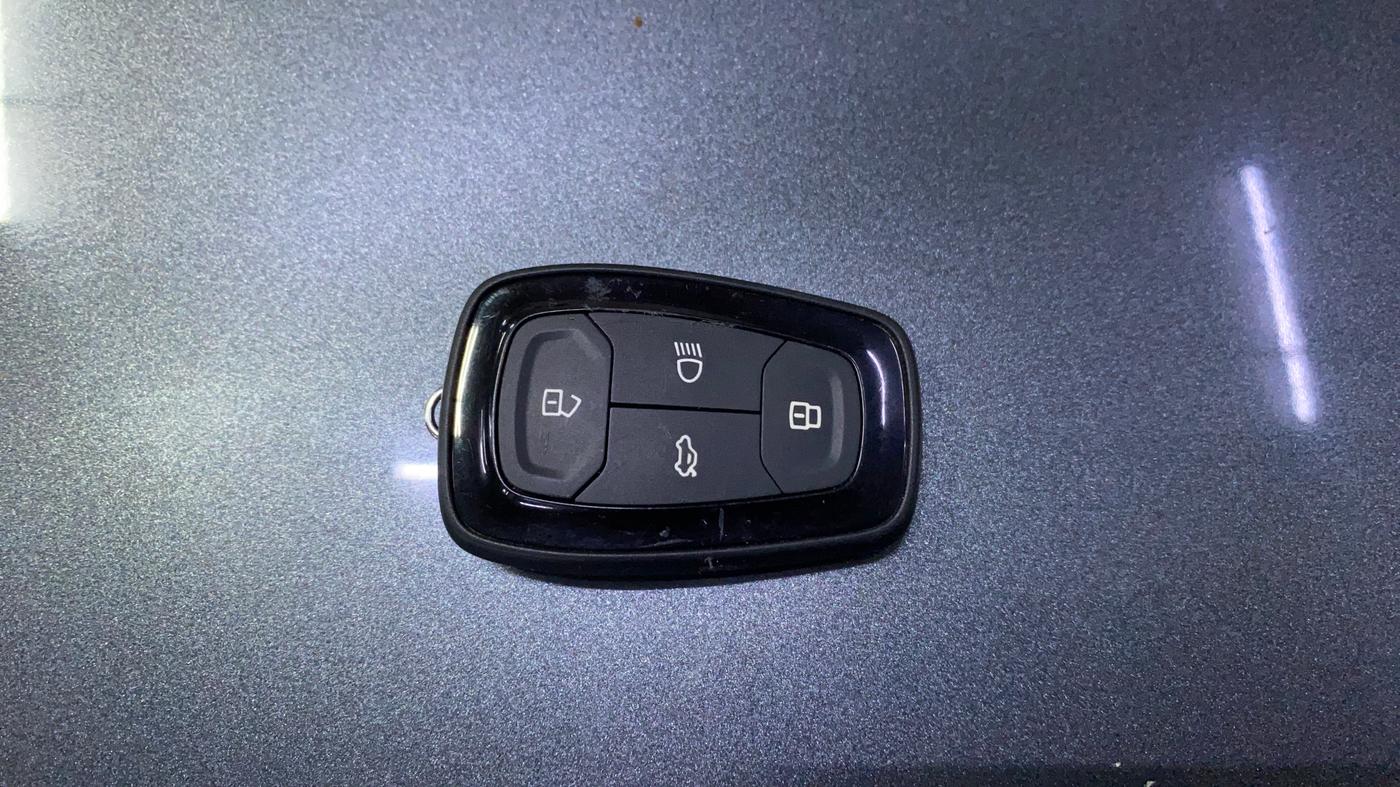2024 Tata NEXON CREATIVE+ DCA 1.2 PETROL, Petrol, Automatic, 37,395 km, Key Close Up