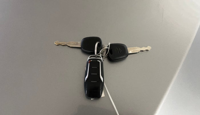 2021 Maruti Baleno SIGMA PETROL 1.2, Petrol, Manual, 24,713 km, Key Close Up