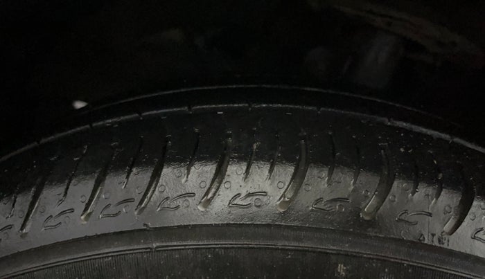 2021 Maruti Baleno SIGMA PETROL 1.2, Petrol, Manual, 24,713 km, Left Front Tyre Tread