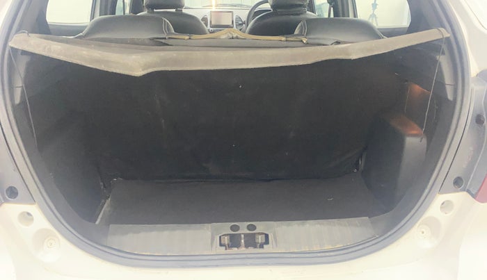 2018 Ford FREESTYLE TITANIUM 1.2 PETROL, Petrol, Manual, 68,864 km, Boot Inside