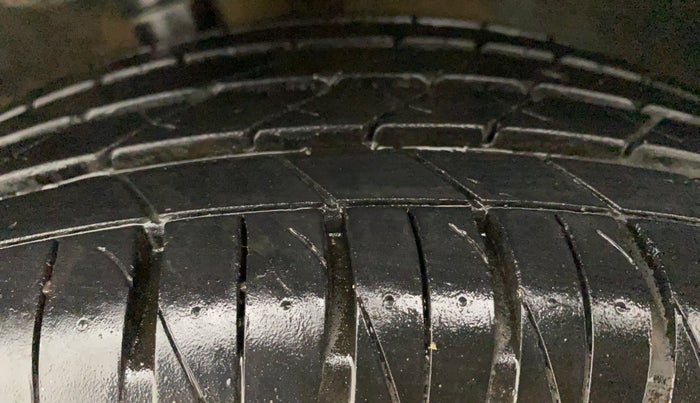 2022 Toyota URBAN CRUISER HIGH GRADE AT, Petrol, Automatic, 18,692 km, Left Front Tyre Tread