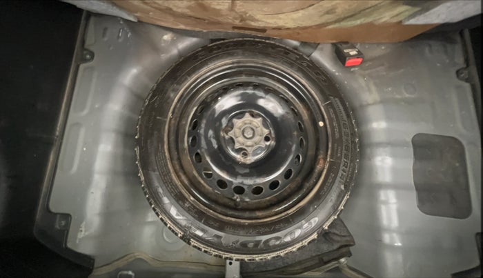 2017 Hyundai Grand i10 MAGNA 1.2 KAPPA VTVT, Petrol, Manual, 26,428 km, Spare Tyre