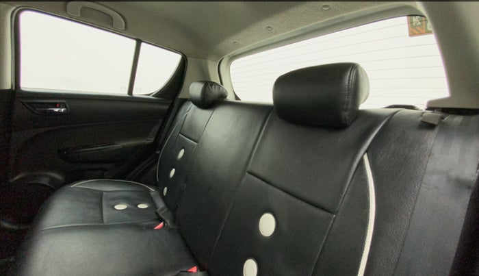 2013 Maruti Swift ZXI, Petrol, Manual, 1,06,424 km, Right Side Rear Door Cabin