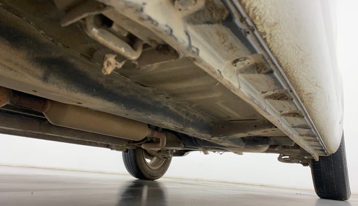 2013 Maruti Swift ZXI, Petrol, Manual, 1,06,424 km, Right Side Underbody