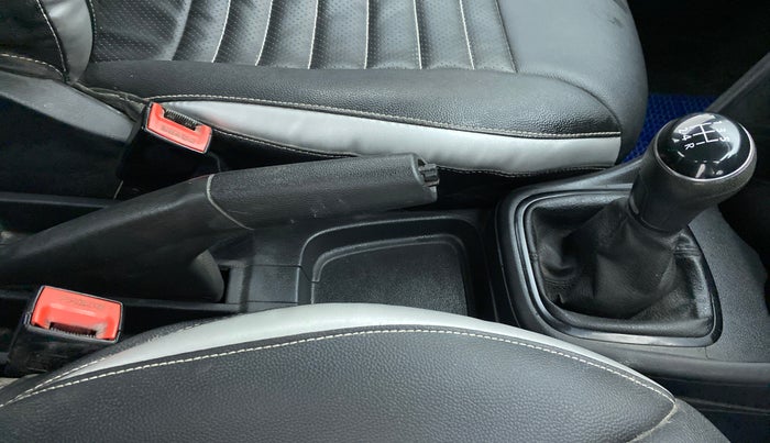 2018 Volkswagen Ameo COMFORTLINE 1.0, Petrol, Manual, 63,554 km, Gear Lever