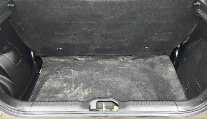 2021 Maruti Swift LXI D, Petrol, Manual, 5,054 km, Boot Inside