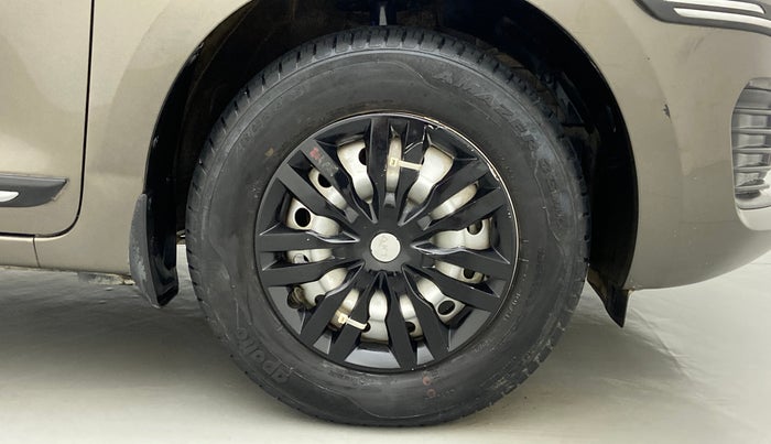 2021 Maruti Swift LXI D, Petrol, Manual, 5,054 km, Right Front Wheel