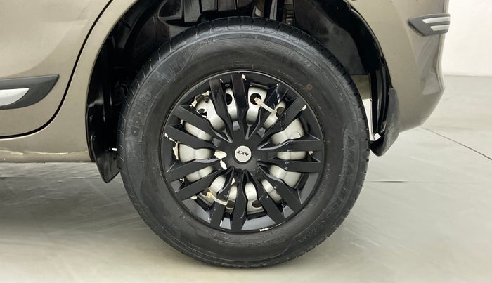 2021 Maruti Swift LXI D, Petrol, Manual, 5,054 km, Left Rear Wheel