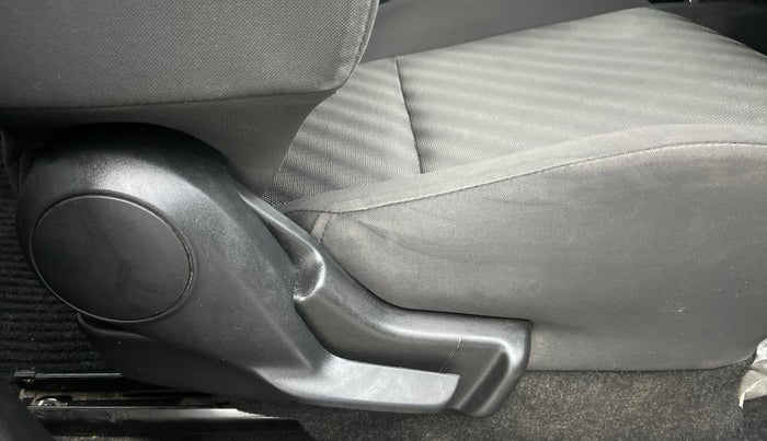 2021 Maruti Swift LXI D, Petrol, Manual, 5,054 km, Driver Side Adjustment Panel