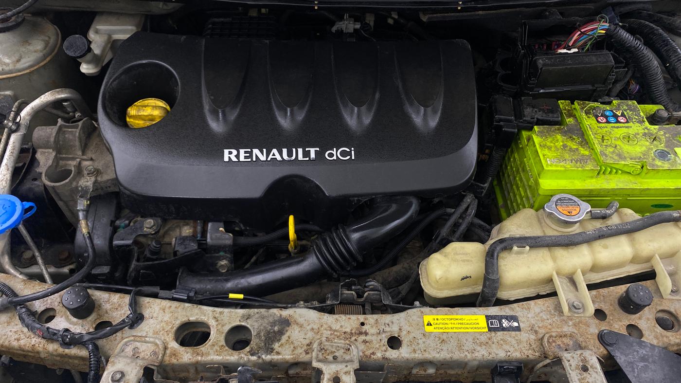 2013 Renault Scala RXZ DIESEL, Diesel, Manual, 50,380 km, Engine View