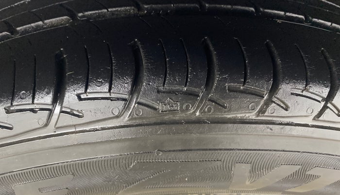 2013 Renault Scala RXZ DIESEL, Diesel, Manual, 50,380 km, Left Rear Tyre Tread