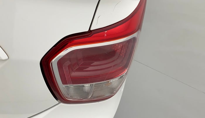 2016 Hyundai Xcent S 1.1 CRDI, Diesel, Manual, 99,508 km, Right tail light - Minor damage