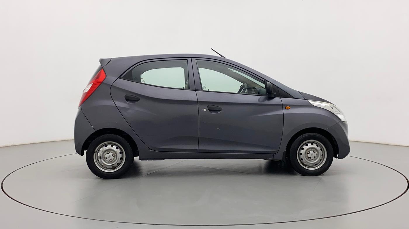 2017 Hyundai Eon ERA +, Petrol, Manual, 66,667 km, Right Side View