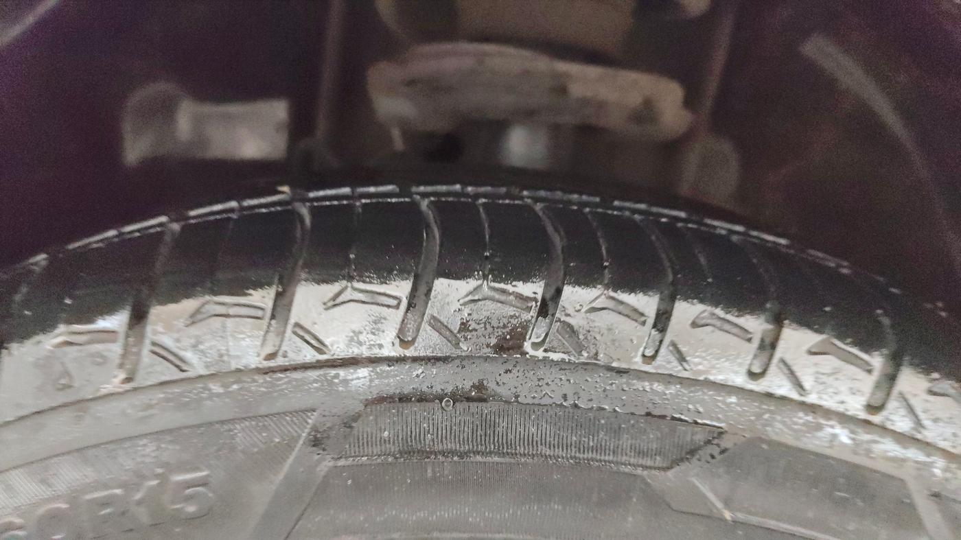 2018 Tata TIGOR XZ PLUS PETROL, Petrol, Manual, 39,777 km, Left Front Tyre Tread