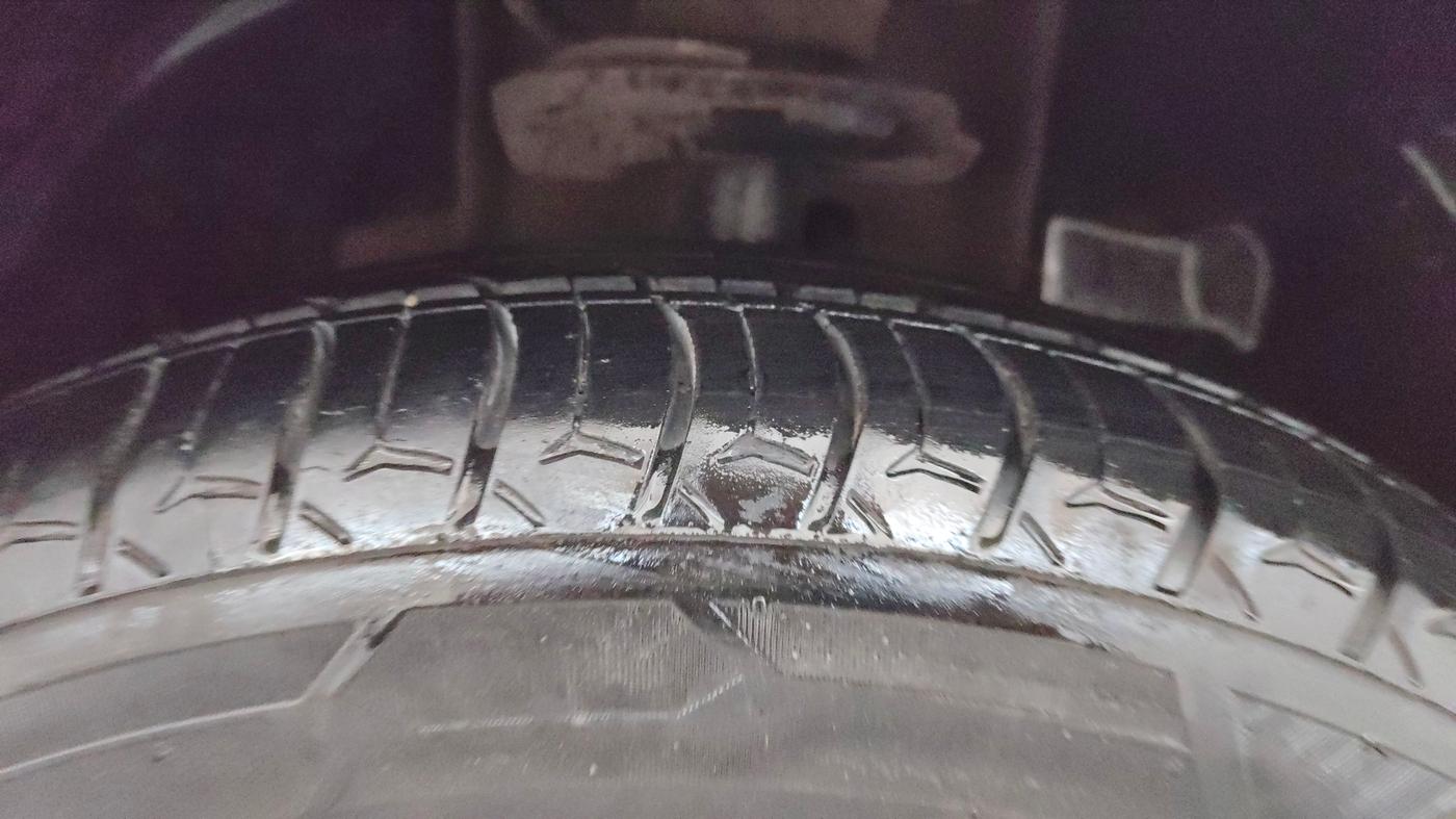 2018 Tata TIGOR XZ PLUS PETROL, Petrol, Manual, 39,777 km, Right Front Tyre Tread