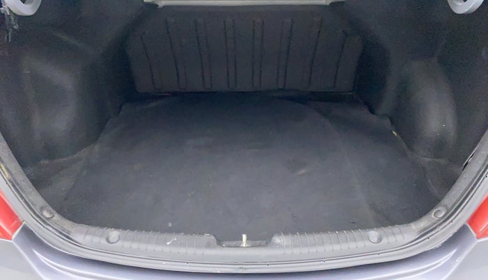 2013 Hyundai Verna FLUIDIC 1.6 SX VTVT OPT, Petrol, Manual, 49,389 km, Boot Inside