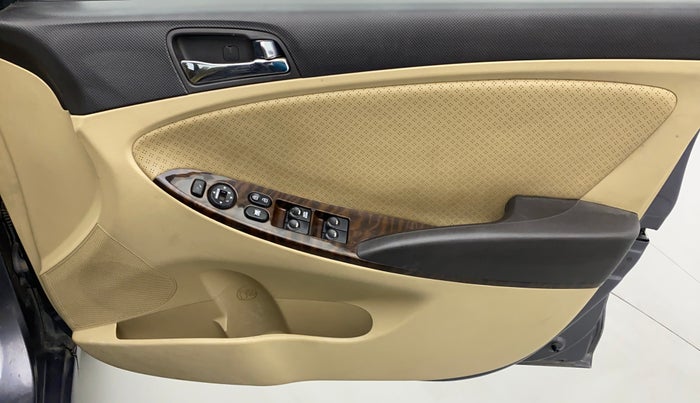 2013 Hyundai Verna FLUIDIC 1.6 SX VTVT OPT, Petrol, Manual, 49,389 km, Driver Side Door Panels Control