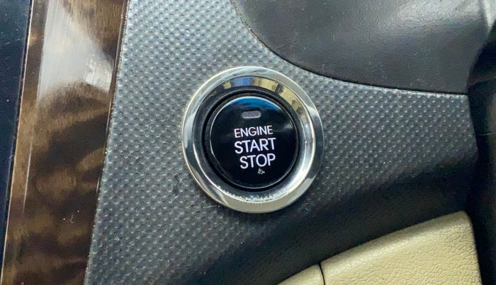 2013 Hyundai Verna FLUIDIC 1.6 SX VTVT OPT, Petrol, Manual, 49,389 km, Keyless Start/ Stop Button