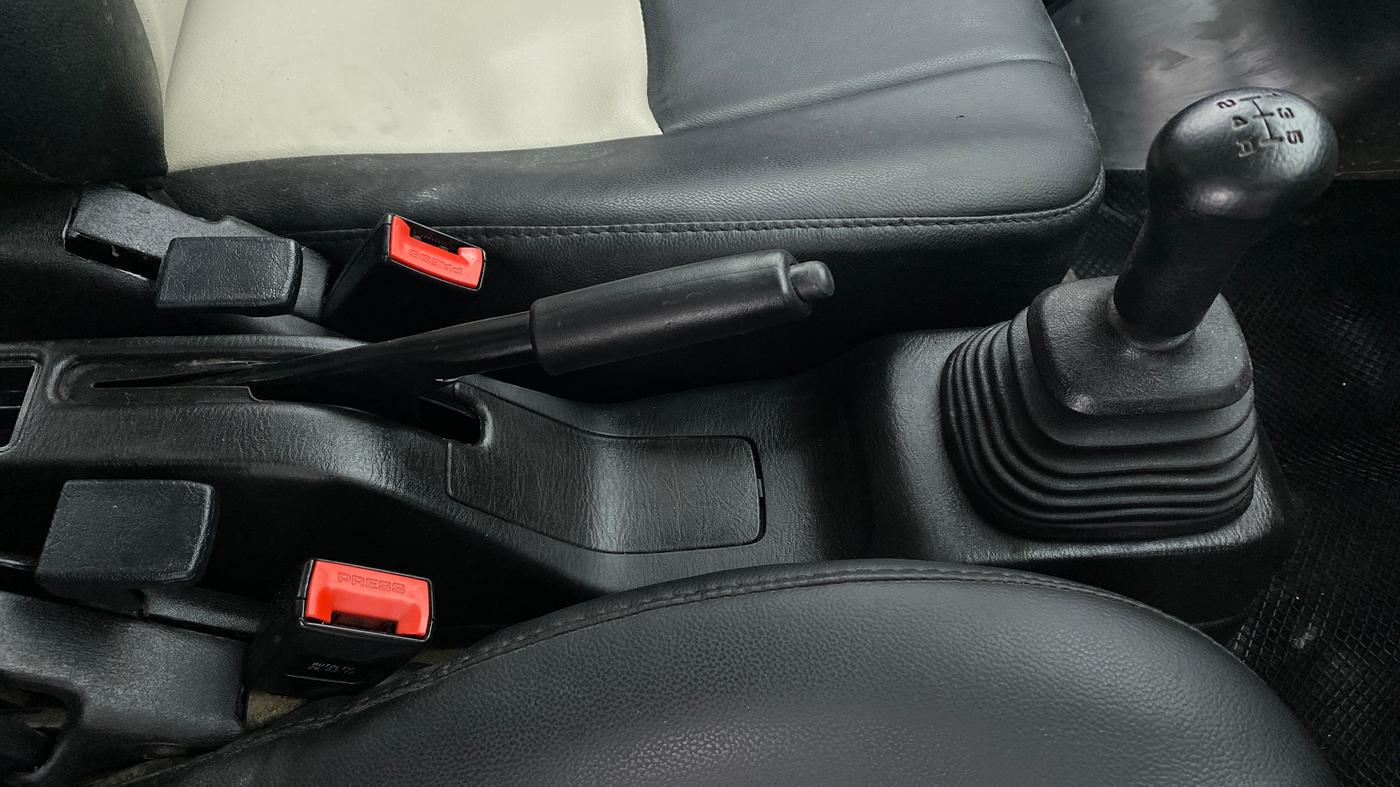 2018 Maruti Eeco 5 STR WITH AC PLUSHTR, Petrol, Manual, 43,683 km, Gear Lever