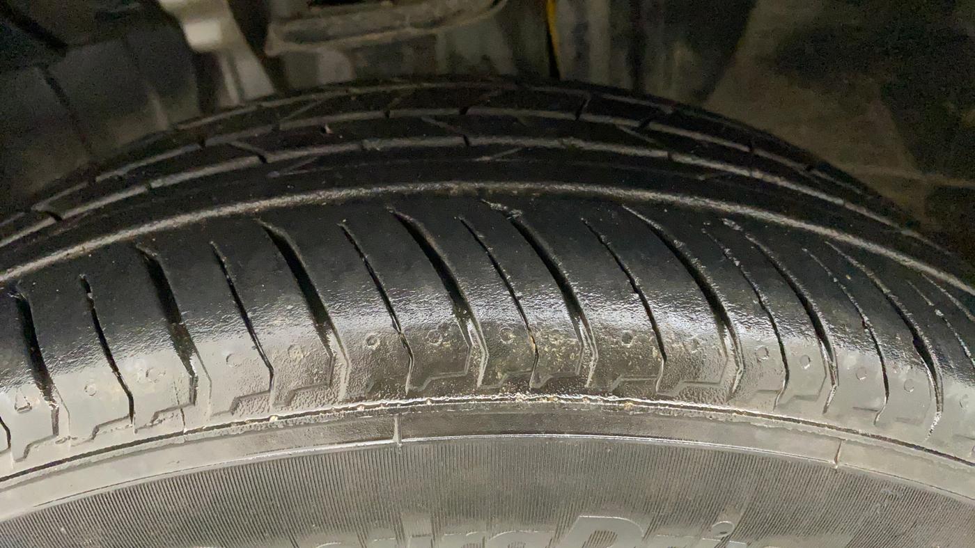2021 Nissan MAGNITE XV MT, Petrol, Manual, 6,311 km, Left Front Tyre Tread