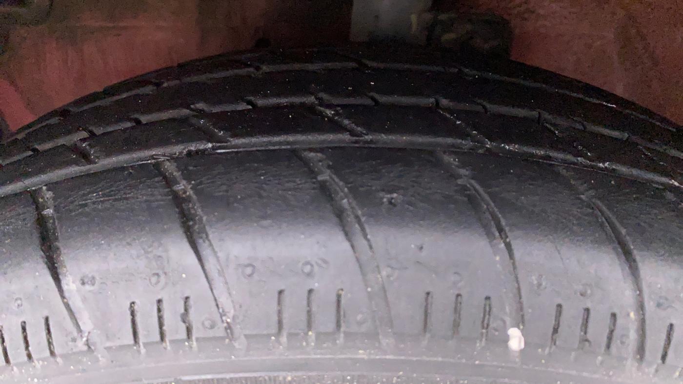 2018 Maruti Celerio ZXI AMT, Petrol, Automatic, 45,411 km, Left Front Tyre Tread