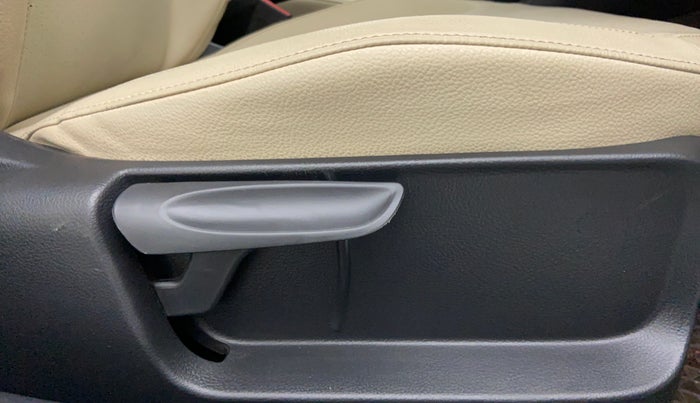 2019 Volkswagen Vento 1.2 TSI HIGHLINE PLUS AT, Petrol, Automatic, 38,656 km, Driver Side Adjustment Panel