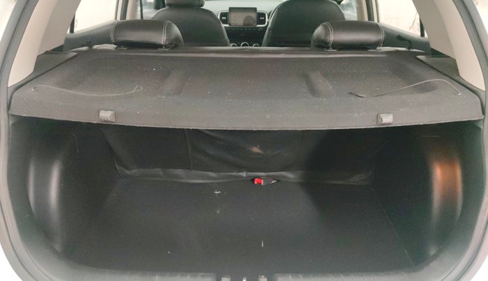 2022 Hyundai VENUE S+ 1.2, Petrol, Manual, 38,396 km, Boot Inside