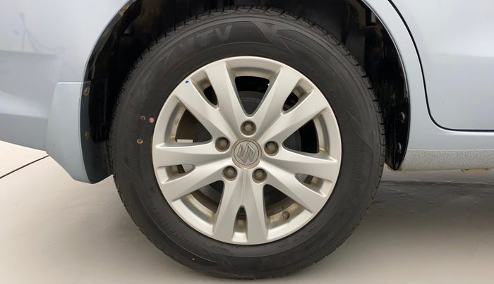 2016 Maruti Ertiga ZXI, Petrol, Manual, 17,996 km, Right Rear Wheel