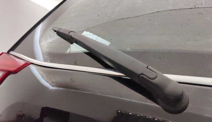 2019 Mahindra XUV500 W5, Diesel, Manual, 60,258 km, Rear Wiper