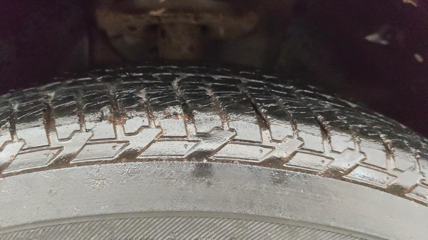 2019 Mahindra XUV500 W5, Diesel, Manual, 60,258 km, Right Front Tyre Tread