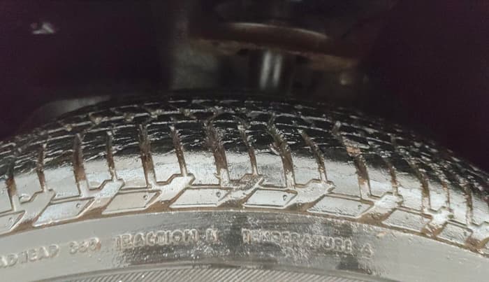 2019 Mahindra XUV500 W5, Diesel, Manual, 60,258 km, Left Front Tyre Tread