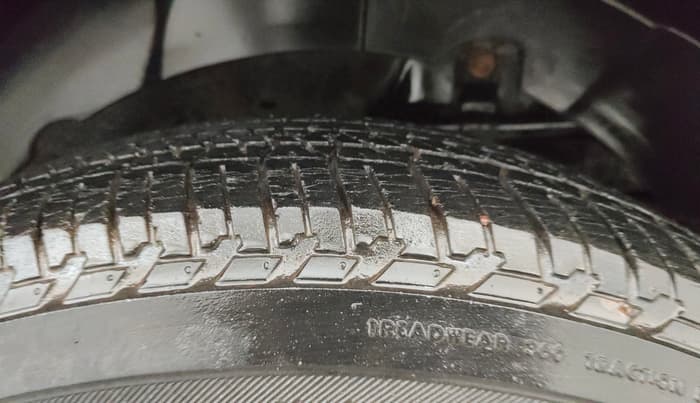 2019 Mahindra XUV500 W5, Diesel, Manual, 60,258 km, Left Rear Tyre Tread