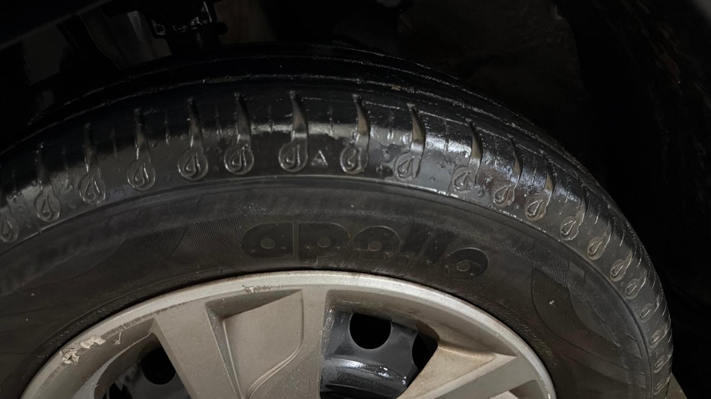2021 Renault Kwid RXT 1.0 (O), Petrol, Manual, 69,758 km, Left Front Tyre Tread