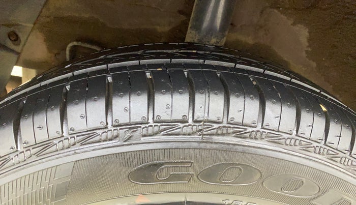 2017 Hyundai Grand i10 SPORTZ 1.2 KAPPA VTVT, Petrol, Manual, 59,923 km, Right Rear Tyre Tread