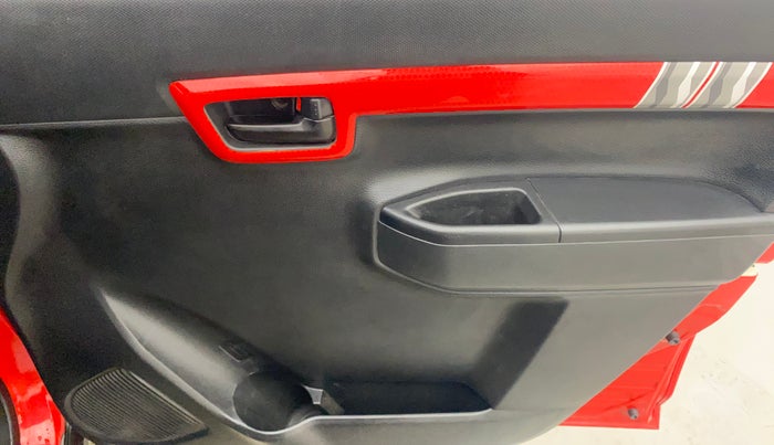 2020 Maruti S PRESSO VXI PLUS AMT, Petrol, Automatic, 41,897 km, Driver Side Door Panels Control