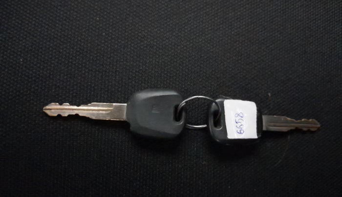 2020 Maruti S PRESSO LXI, Petrol, Manual, 46,742 km, Key Close Up