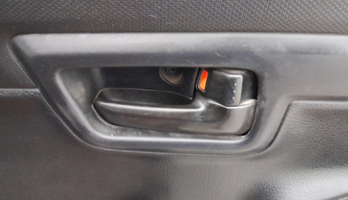 2020 Maruti S PRESSO LXI, Petrol, Manual, 46,742 km, Driver Side Door Panels Control