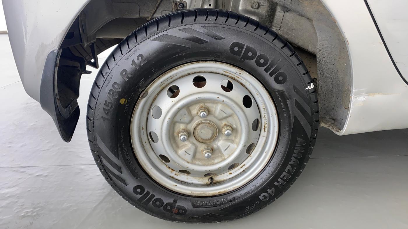 2015 Hyundai Eon ERA PLUS, Petrol, Manual, 75,840 km, Right Rear Wheel