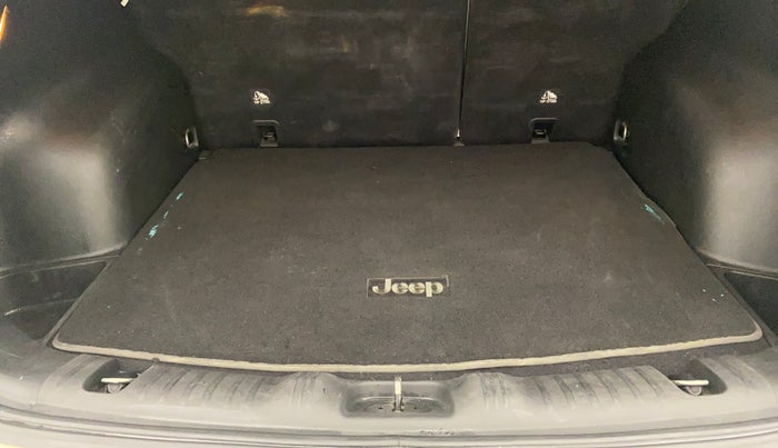 2017 Jeep Compass LIMITED 1.4 PETROL AT, Petrol, Automatic, 36,307 km, Boot Inside