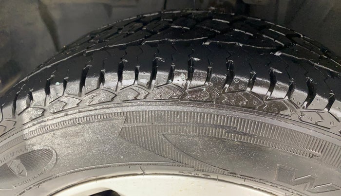 2017 Jeep Compass LIMITED 1.4 PETROL AT, Petrol, Automatic, 36,307 km, Left Front Tyre Tread