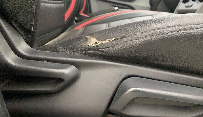 2020 Tata Tiago XZ PETROL, Petrol, Manual, 13,405 km, Driver Side Adjustment Panel