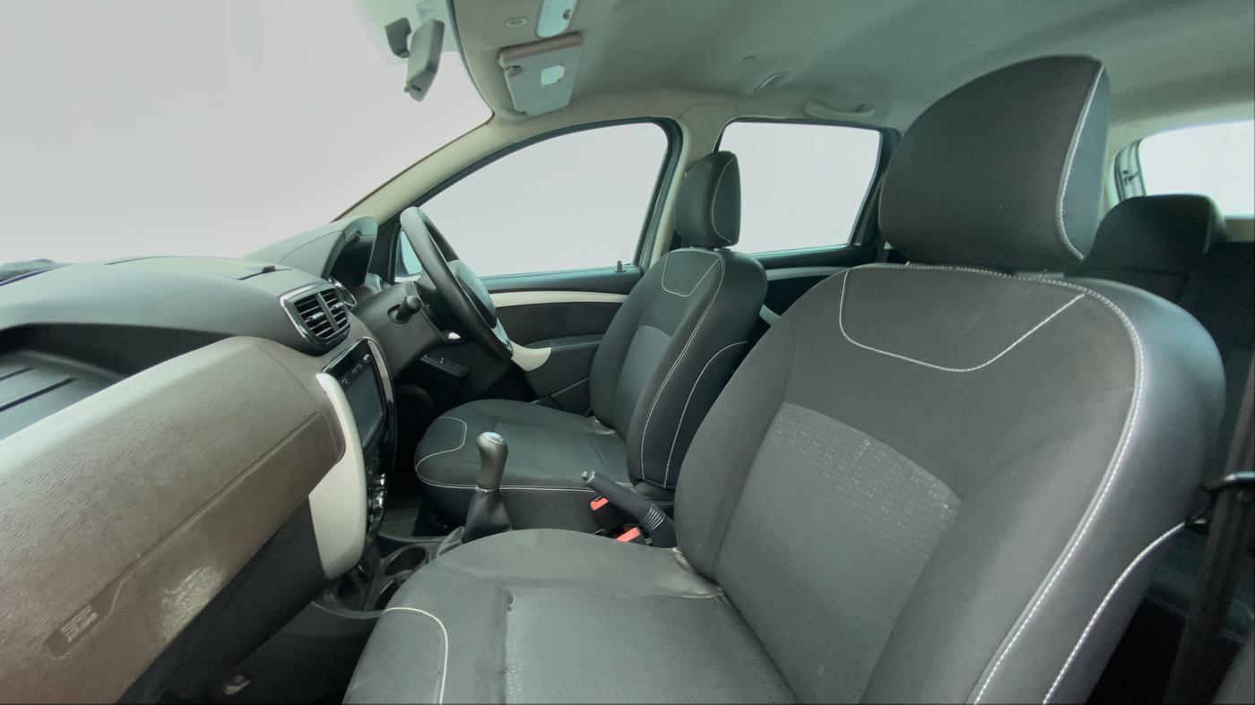 2017 Nissan Terrano XL D PLUS, Diesel, Manual, 85,983 km, Right Side Front Door Cabin