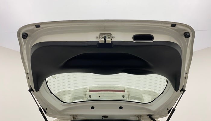 2015 Honda Jazz 1.5L I-DTEC VX, Diesel, Manual, 1,03,857 km, Boot Door Open