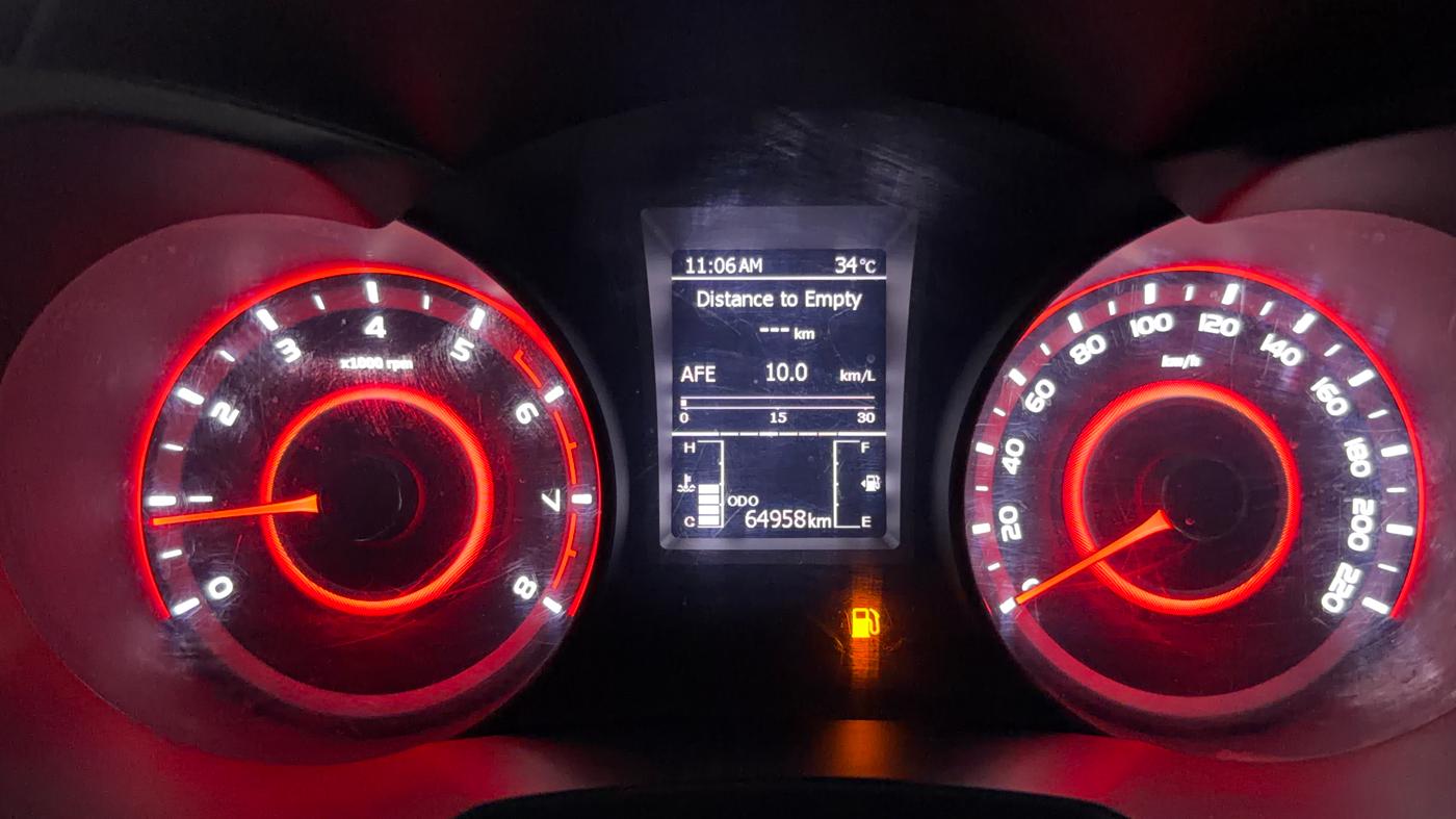 2019 Mahindra XUV300 W8 (O) 1.2 PETROL, Petrol, Manual, 64,948 km, Odometer Image
