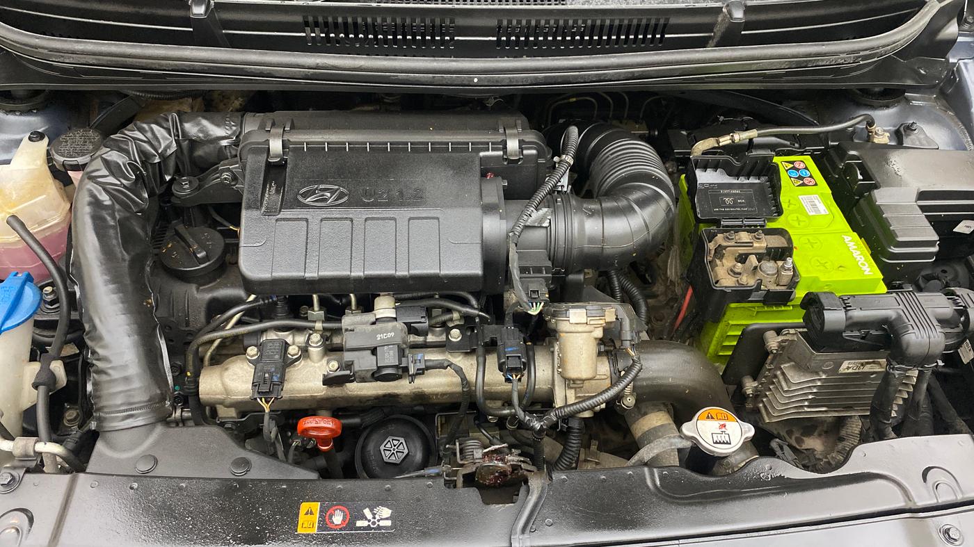 2021 Hyundai GRAND I10 NIOS SPORTZ U2 AMT 1.2 CRDI, Diesel, Automatic, 1,00,420 km, Engine View