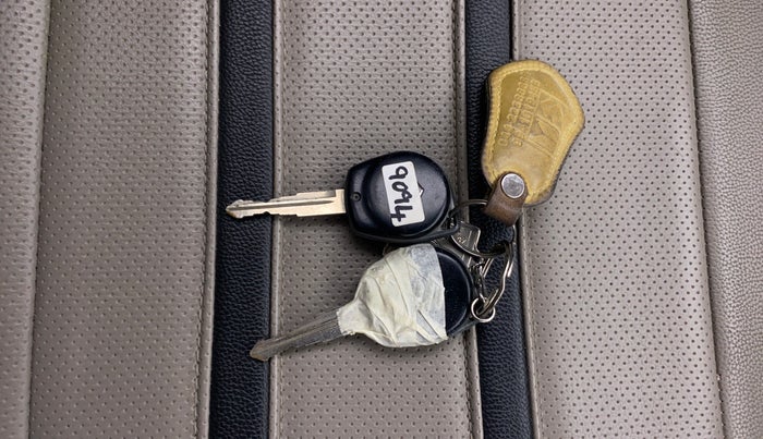 2014 Maruti Wagon R 1.0 VXI, Petrol, Manual, 38,515 km, Key Close Up