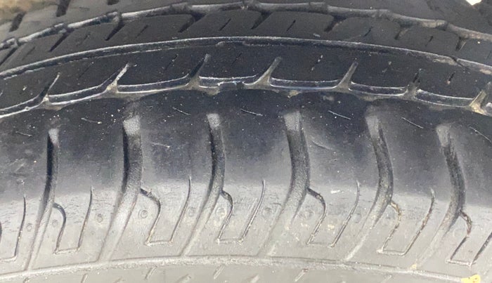 2014 Maruti Wagon R 1.0 VXI, Petrol, Manual, 38,515 km, Left Rear Tyre Tread