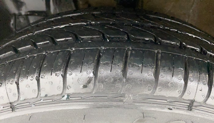 2019 Maruti New Wagon-R VXI 1.0, Petrol, Manual, Left Front Tyre Tread